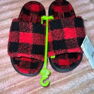 Rare Crocs Buff Check Slide Slippers Red Black Plaid M4 W6 NWT 🔥Cozy Winter